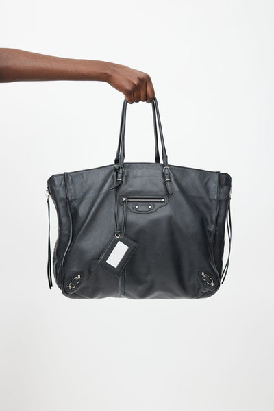 Balenciaga // Black Leather A4 Papier Tote Bag – VSP Consignment