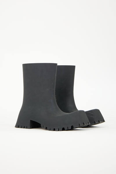 Balenciaga // Rubber Trooper Boot – VSP Consignment