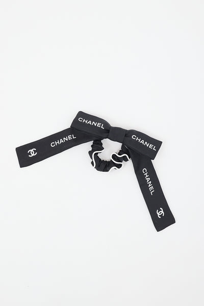 Chanel // Black & White Silk Logo Bow Scrunchie – VSP  display picture 1