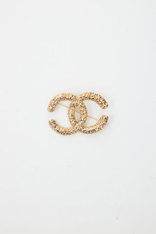 Cruise 2019 Gold Textured CC Brooch