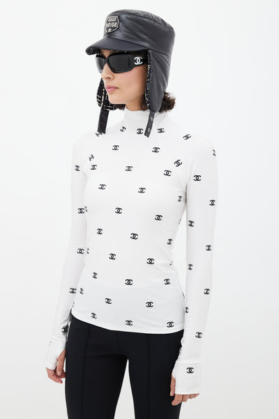 Chanel // Fall 2021 White Black CC Turtleneck Top – VSP