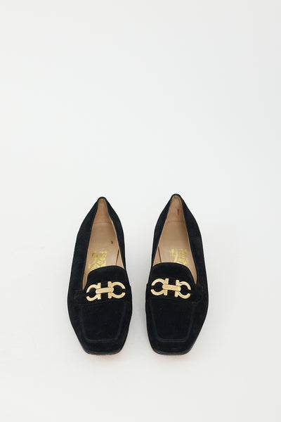 Ferragamo // Black Suede Gancini Heeled Loafer – VSP Consignment display picture 2