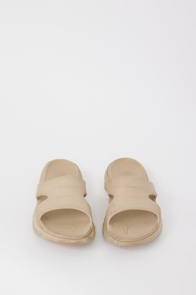 Givenchy // Beige Rubber Marshmallow Sandal – VSP Consignment display picture 3