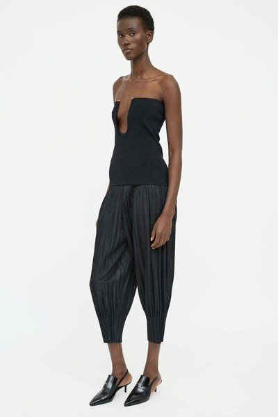Issey-Miyake-Blk-Taper-Pleated