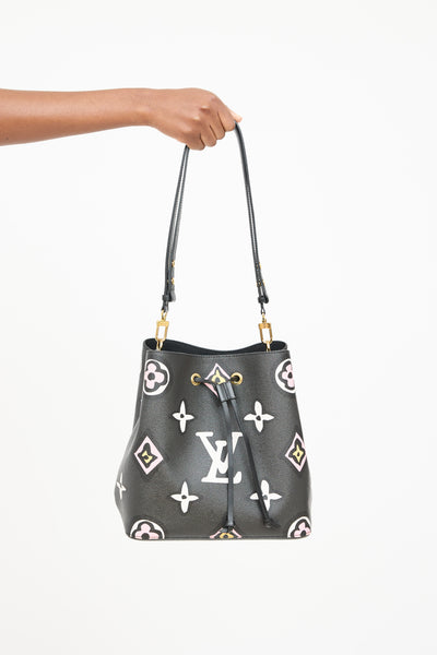 Louis Vuitton // Wild at Heart NéoNoé MM Bucket Bag – VSP Consignment