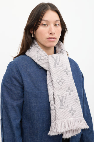 Louis Vuitton // Grey Wool Logomania Tassel Scarf – VSP Consignment