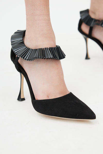 Beautiful feathered Manolo Blahnik black offers heels