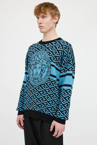 VERSACE ヴァイオレットブルーエンボスメデューサ刺繍ニット Versace-Blue-Medusa-Knit-