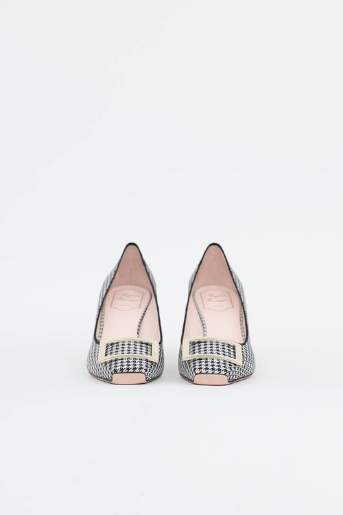 Roger Vivier Houndstooth Trompette Pump