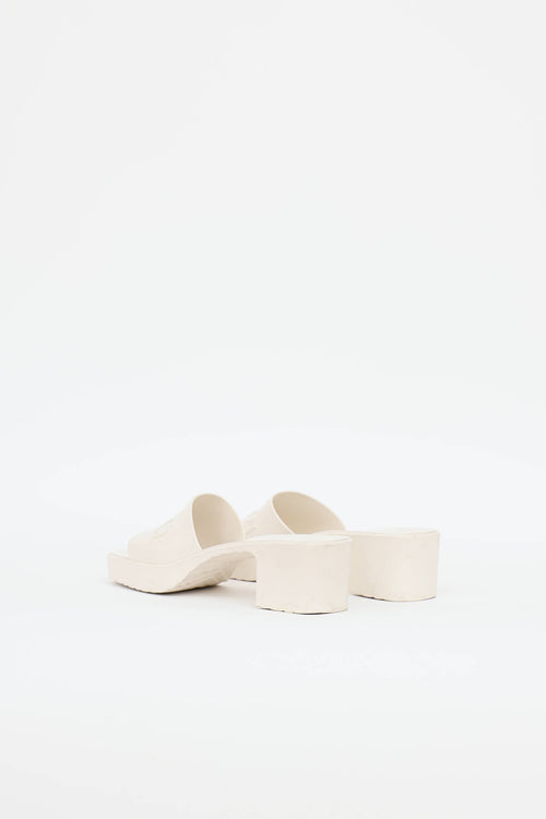 Gucci Rubber Logo Slide Sandal