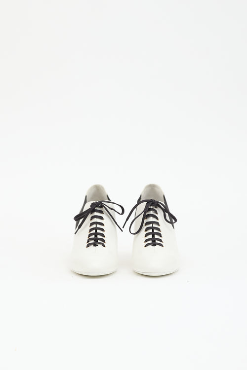 Chanel Cruise 2022 Leather CC Oxford Pump
