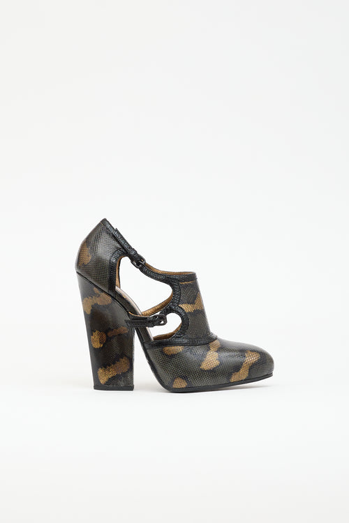 Bottega Veneta Leather Printed Cutout Pump