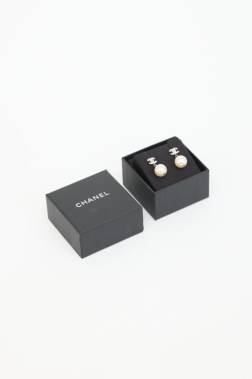 Chanel FW 2016 Faux Pearl CC Earrings
