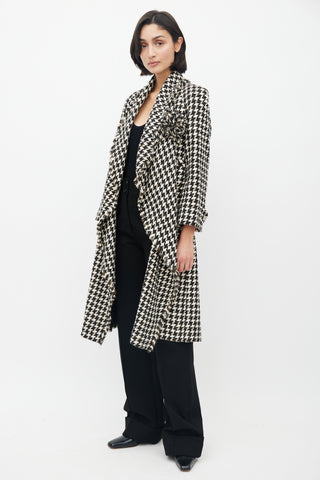 Chanel Spring 2006 Black & White Silk Houndstooth Coat