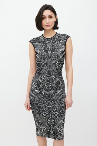 Alexander McQueen SS 2010 Black & White Knit Floral Dress
