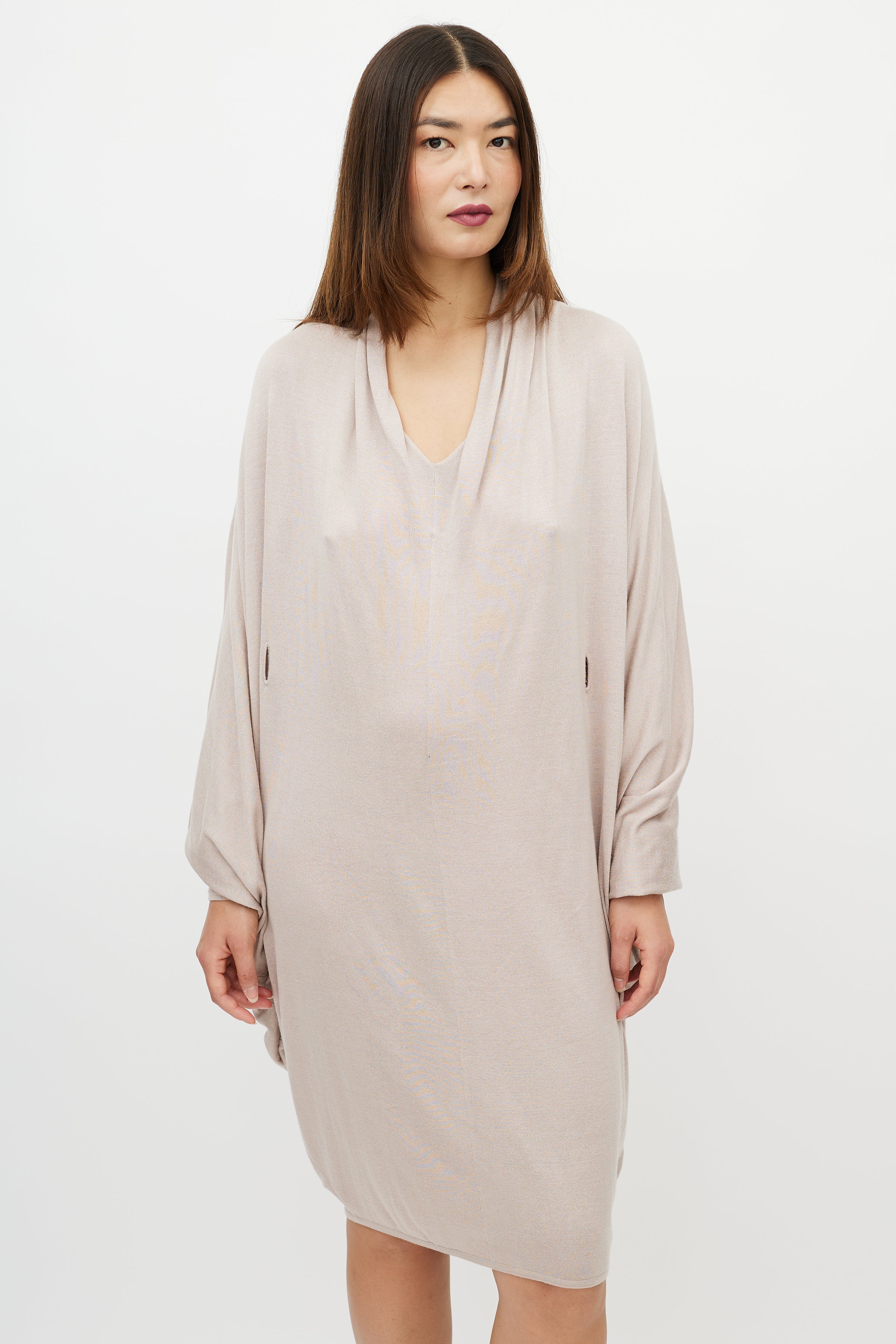 alexander mcqueen beige dress Fashion History Timeline | 2003 Alexander McQueen, Oyster Dress Among Alexander McQueen's most popular pieces, there is the Oyster dress of his 2003 'Irere