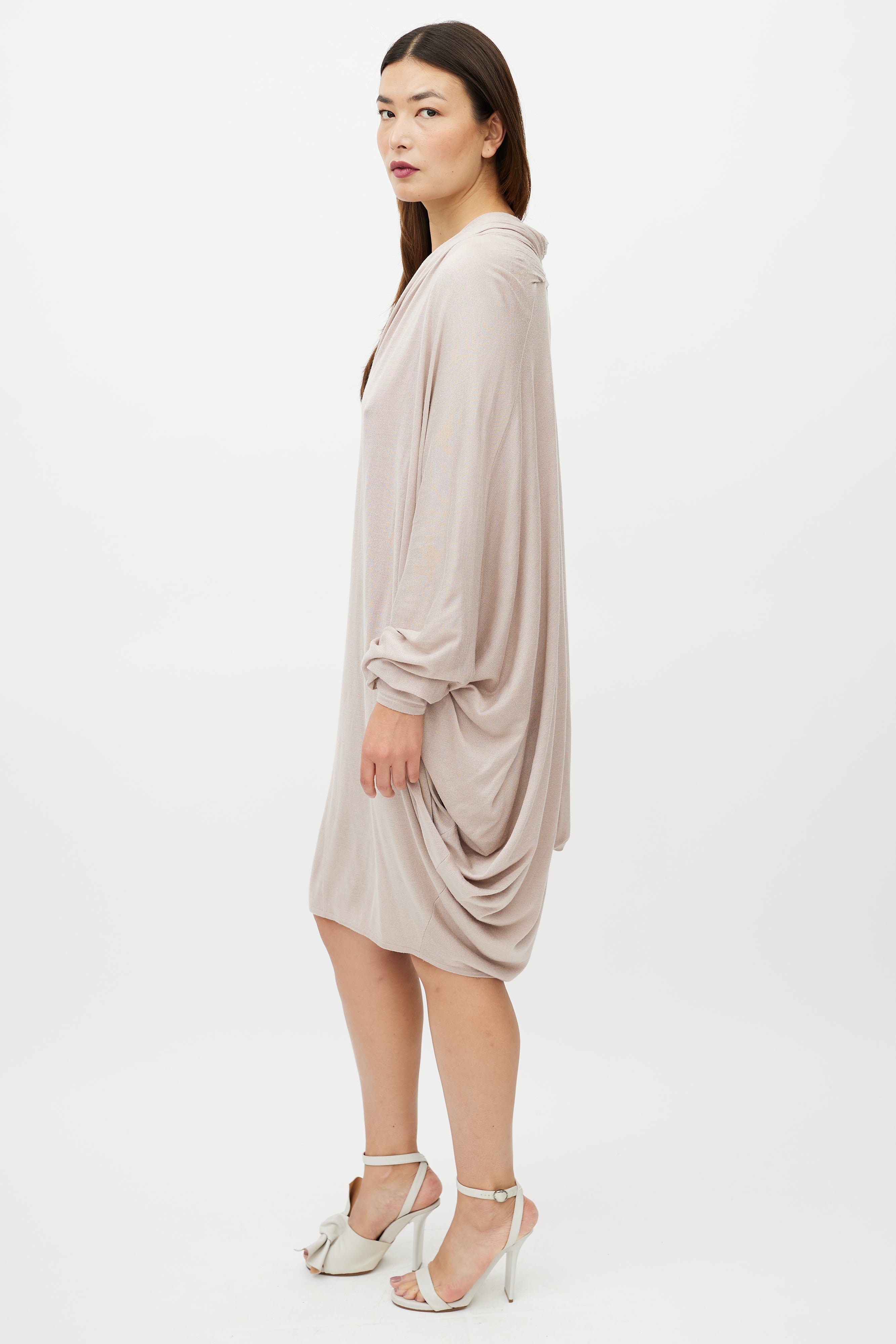 McQueen // Beige Knit Sweater Dress VSP Consignment McQueen // Beige Knit Sweater Dress VSP Consignment