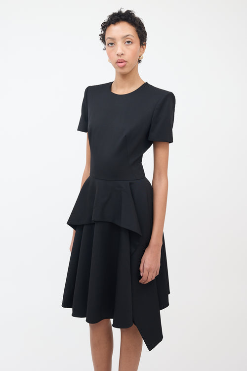 Alexander McQueen Black Wool Tiered Short Sleeve Dress