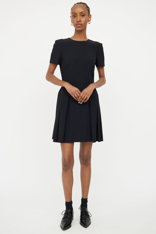 Alexander McQueen Black Pleated Short Sleeve Dress