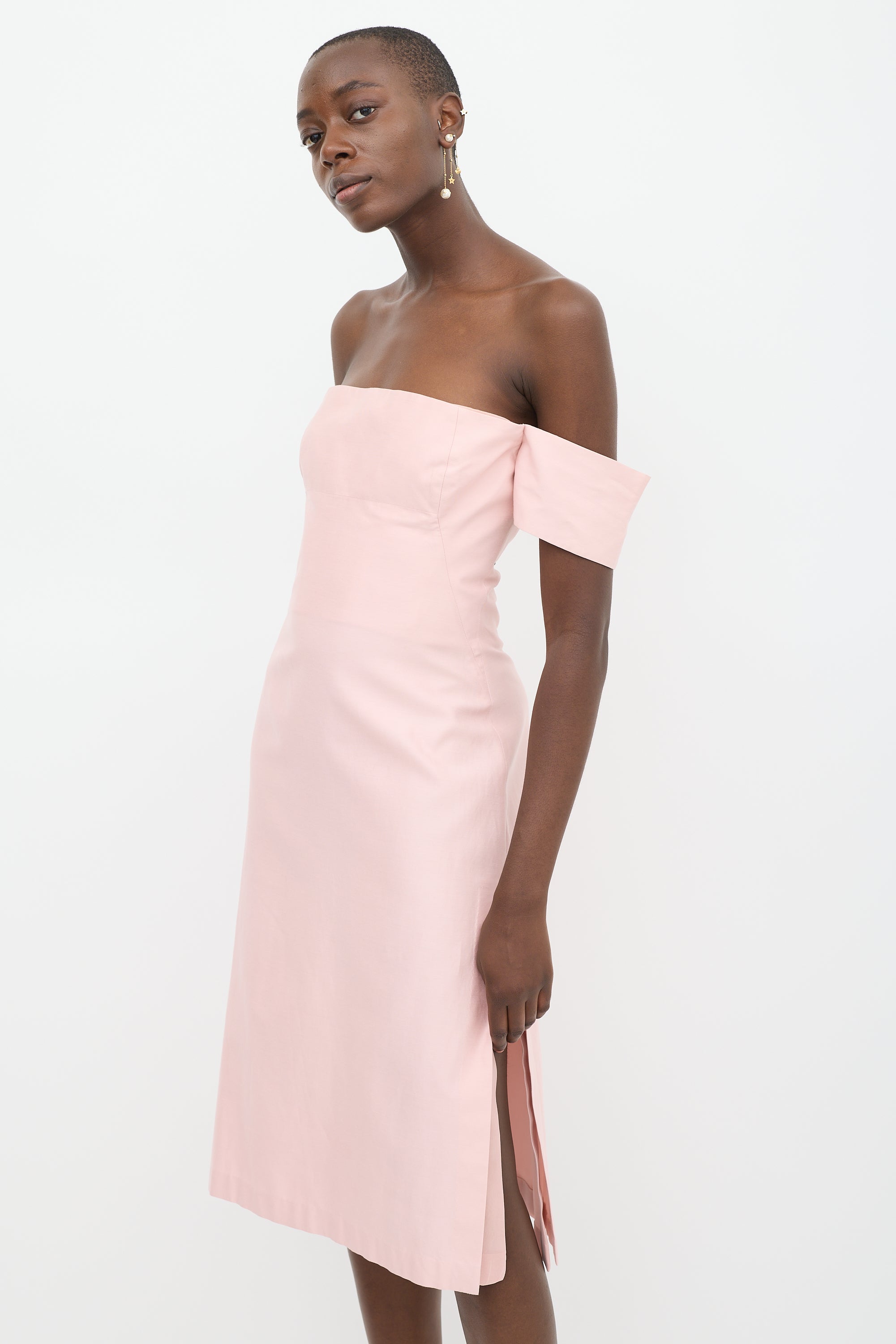 alexander mcqueen pink corset dress A deconstructed corset dress in the Alexander McQueen atelier. Explore: http://bit.ly/SS18MCQUEEN