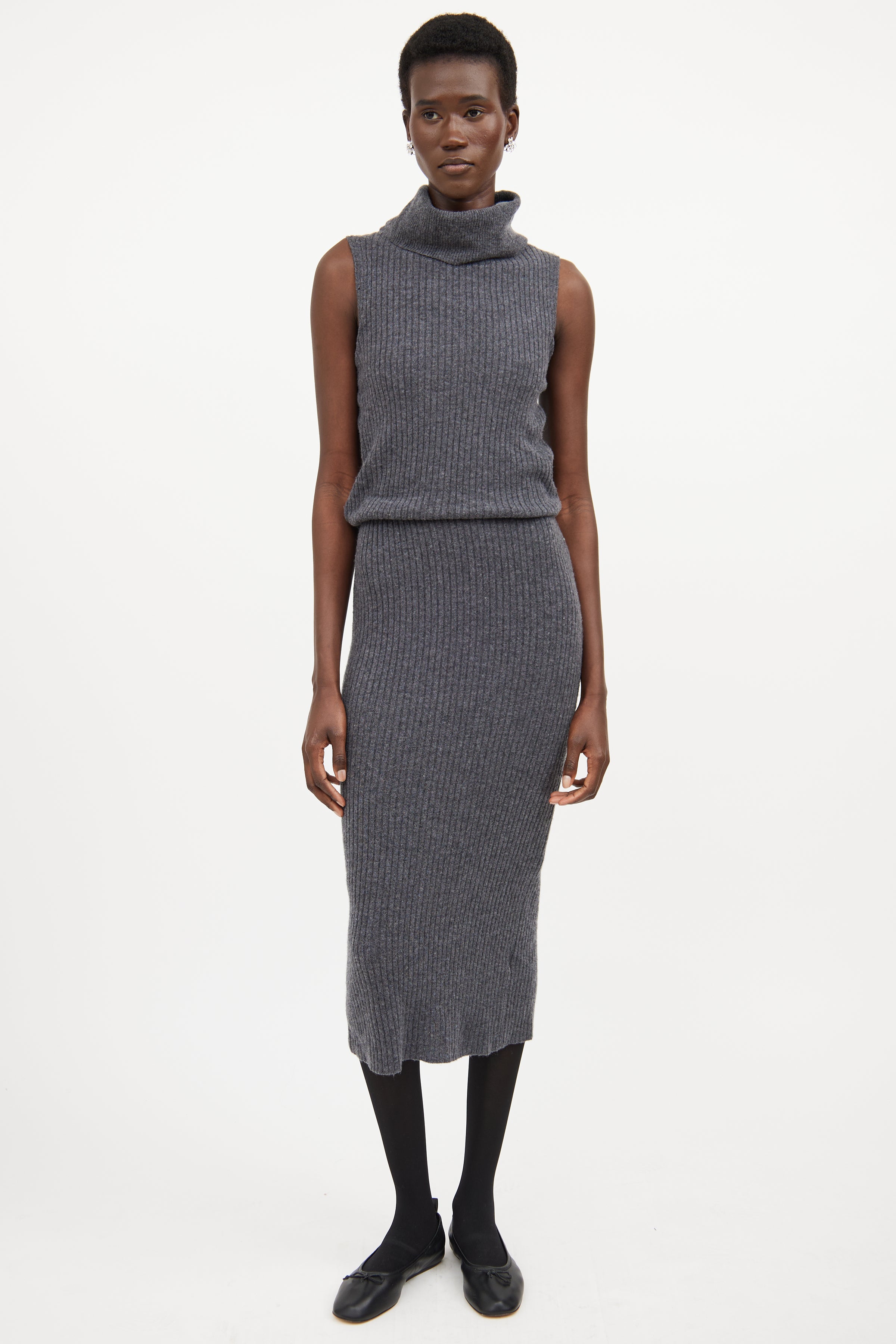 Alice + Olivia // Dark Wool Knit Ribbed Sweater Dress VSP Consignment Alice + Olivia // Dark Wool Knit Ribbed Sweater Dress VSP Consignment