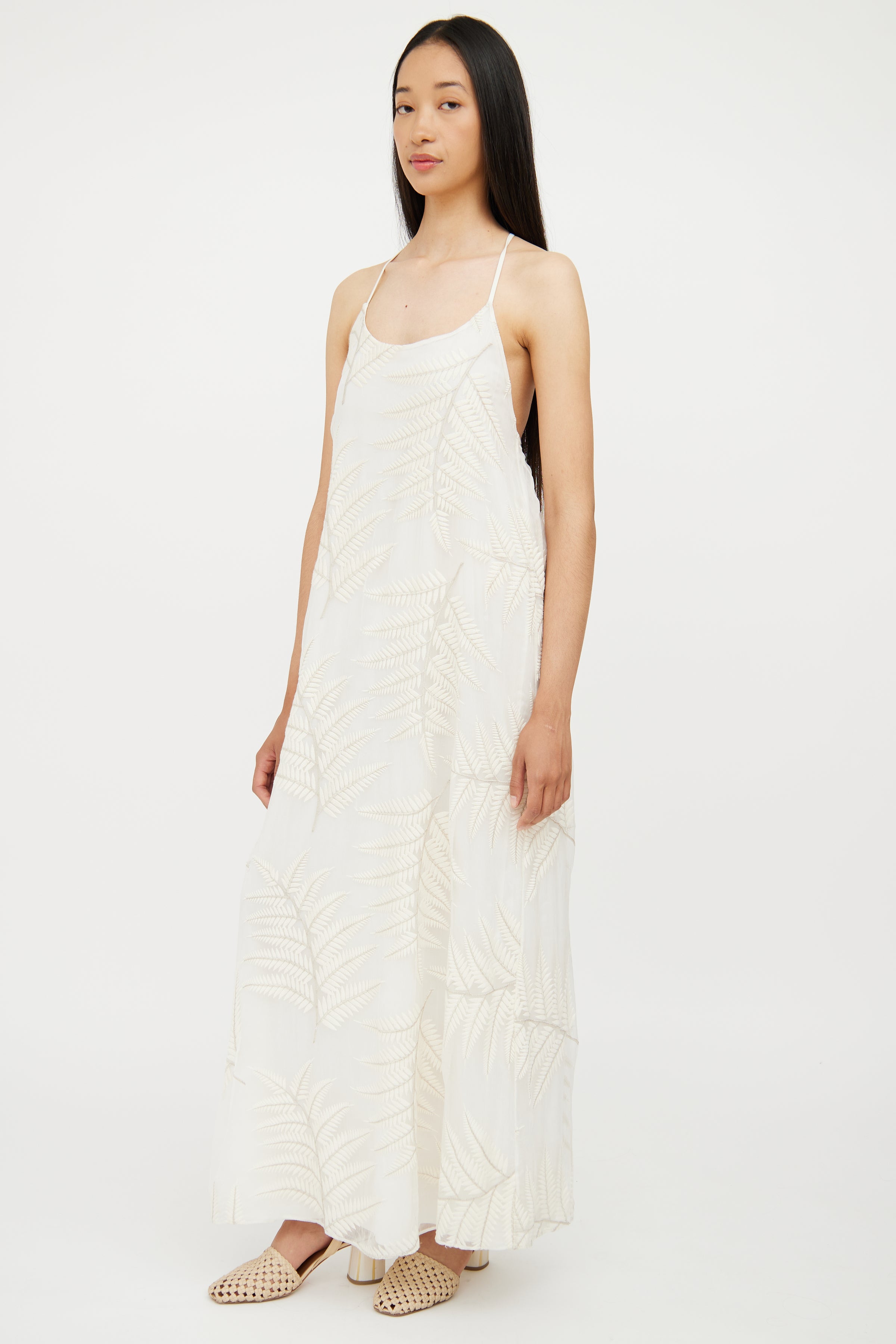 Alice + Olivia // Cream Silk Embroidered Maxi Dress – VSP Consignment