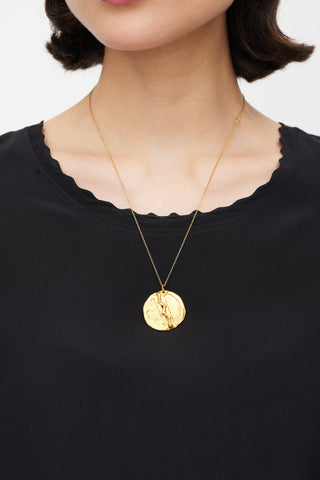 Alighieri Gold Textured Medallion Necklace