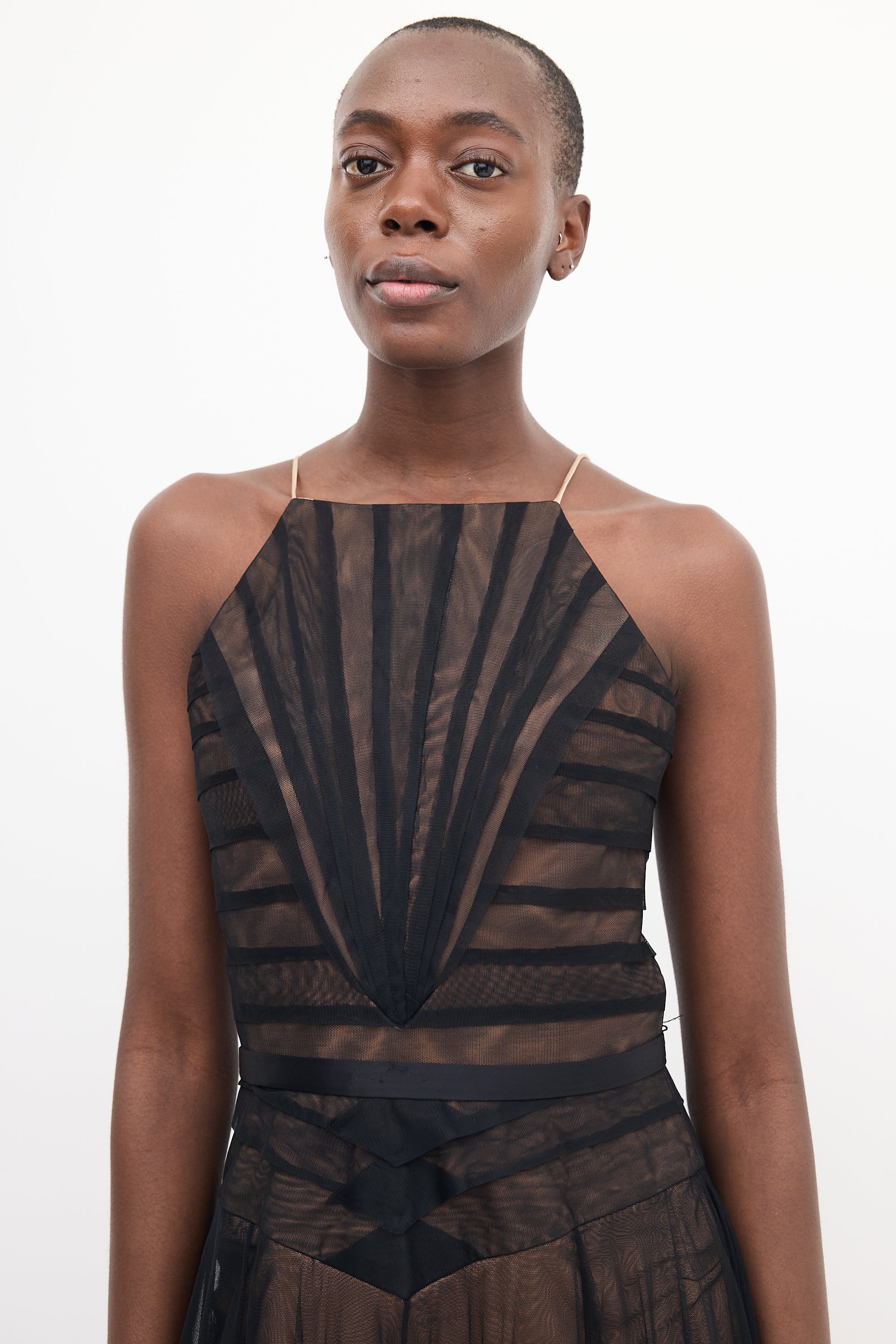 Badgley Mischka // Black Pleated Mesh Overlay Gown VSP Consignment Badgley Mischka // Black Pleated Mesh Overlay Gown VSP Consignment
