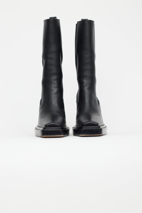 Bottega Veneta Black Leather Lean Chelsea Boot