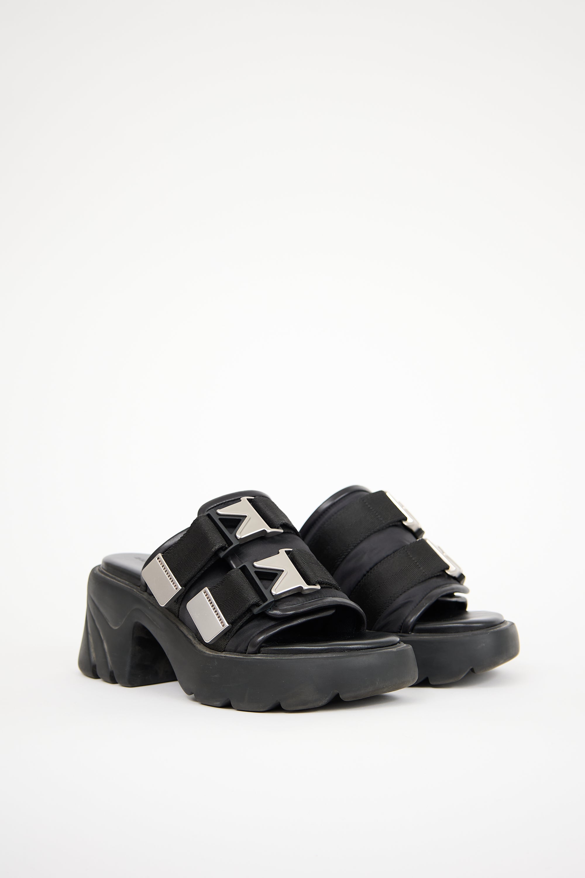 Bottega Veneta // Rubber Flash Sandal – VSP Consignment