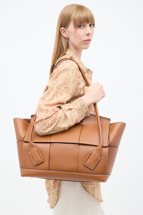 Brown Intrecciato Large Arco Shoulder Bag