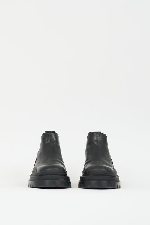 Bottega Veneta Black Leather Tire Ankle Chelsea Boot