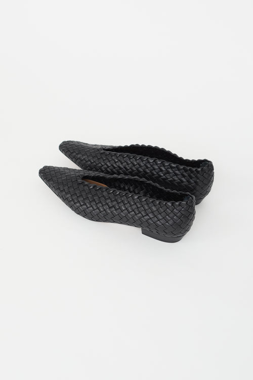 Bottega Veneta Black Leather Intrecciato Woven Flat