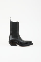 Bottega Veneta Leather Lean Chelsea Boot