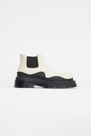 Bottega Veneta Cream & Black Leather Platform Chelsea Boot
