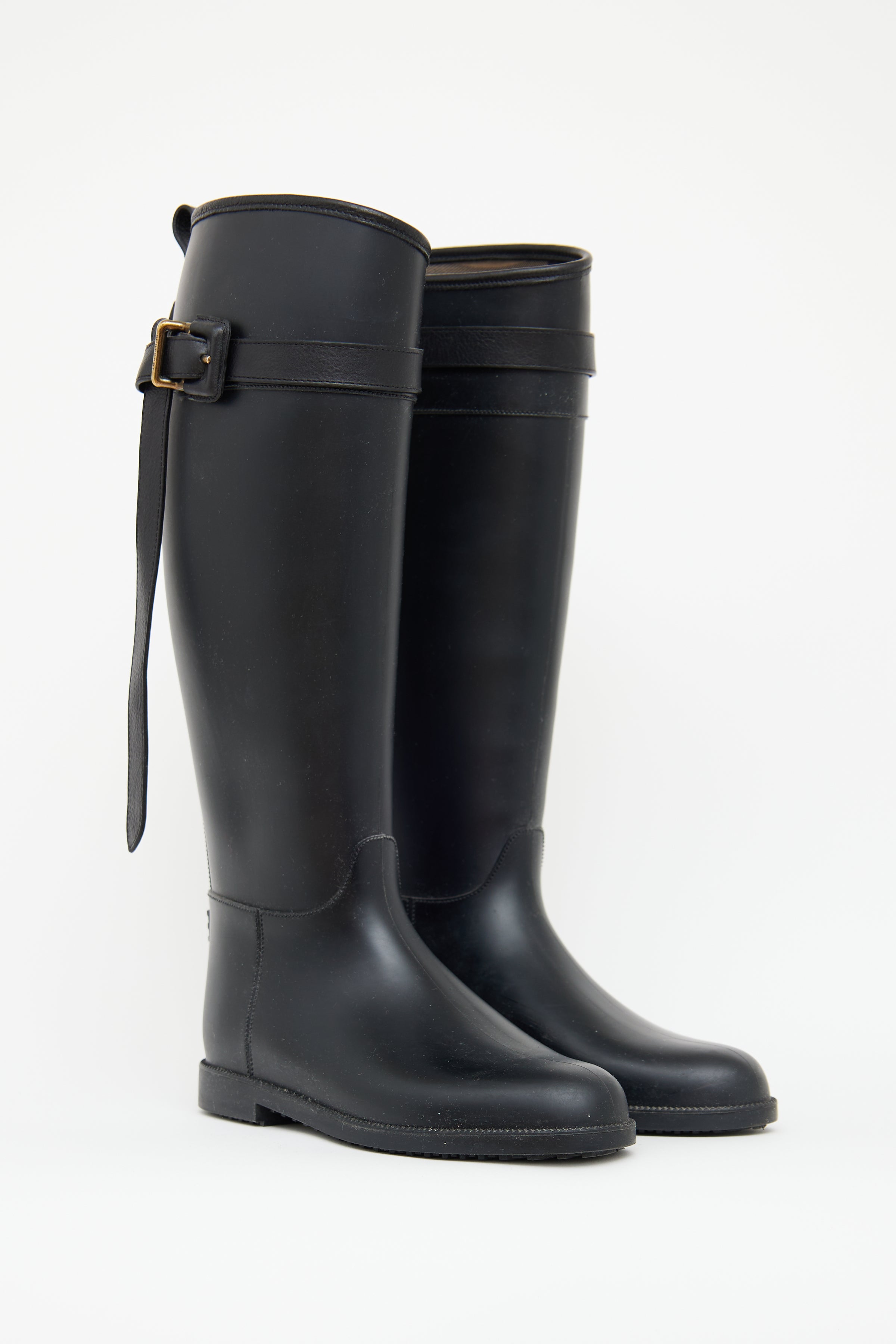 Burberry buckle store rain boots