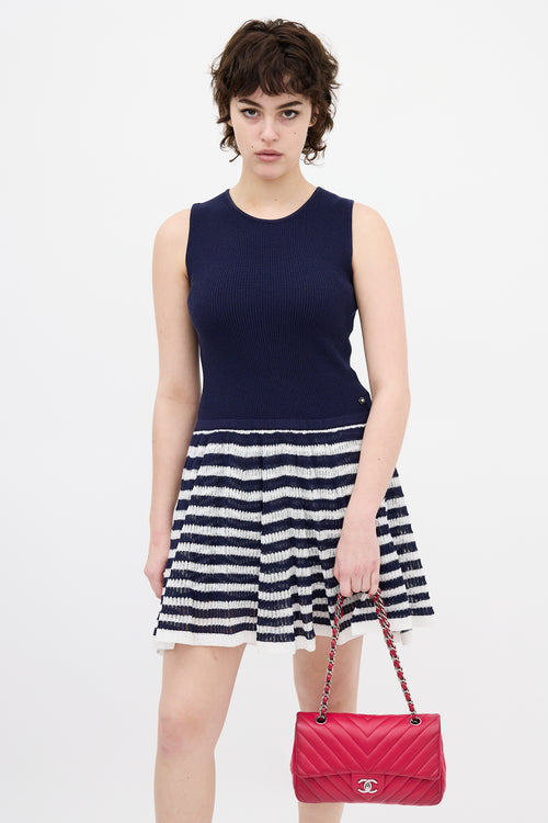 Chanel 2009 Fuchsia Quilted Chevron Medium Flap Bag