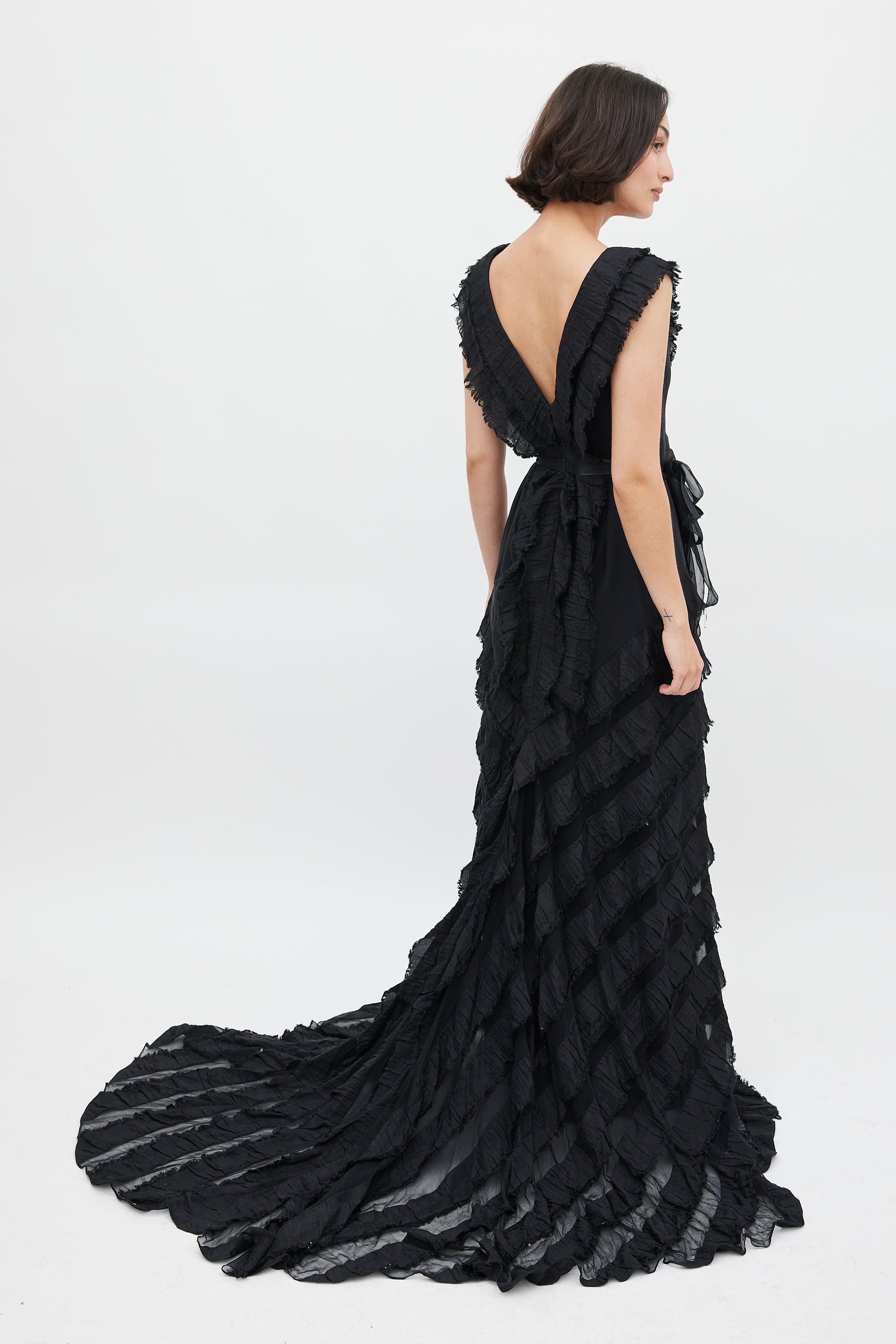 Carolina Herrera // Black Silk Tiered Maxi Dress VSP Consignment Carolina Herrera // Black Silk Tiered Maxi Dress VSP Consignment