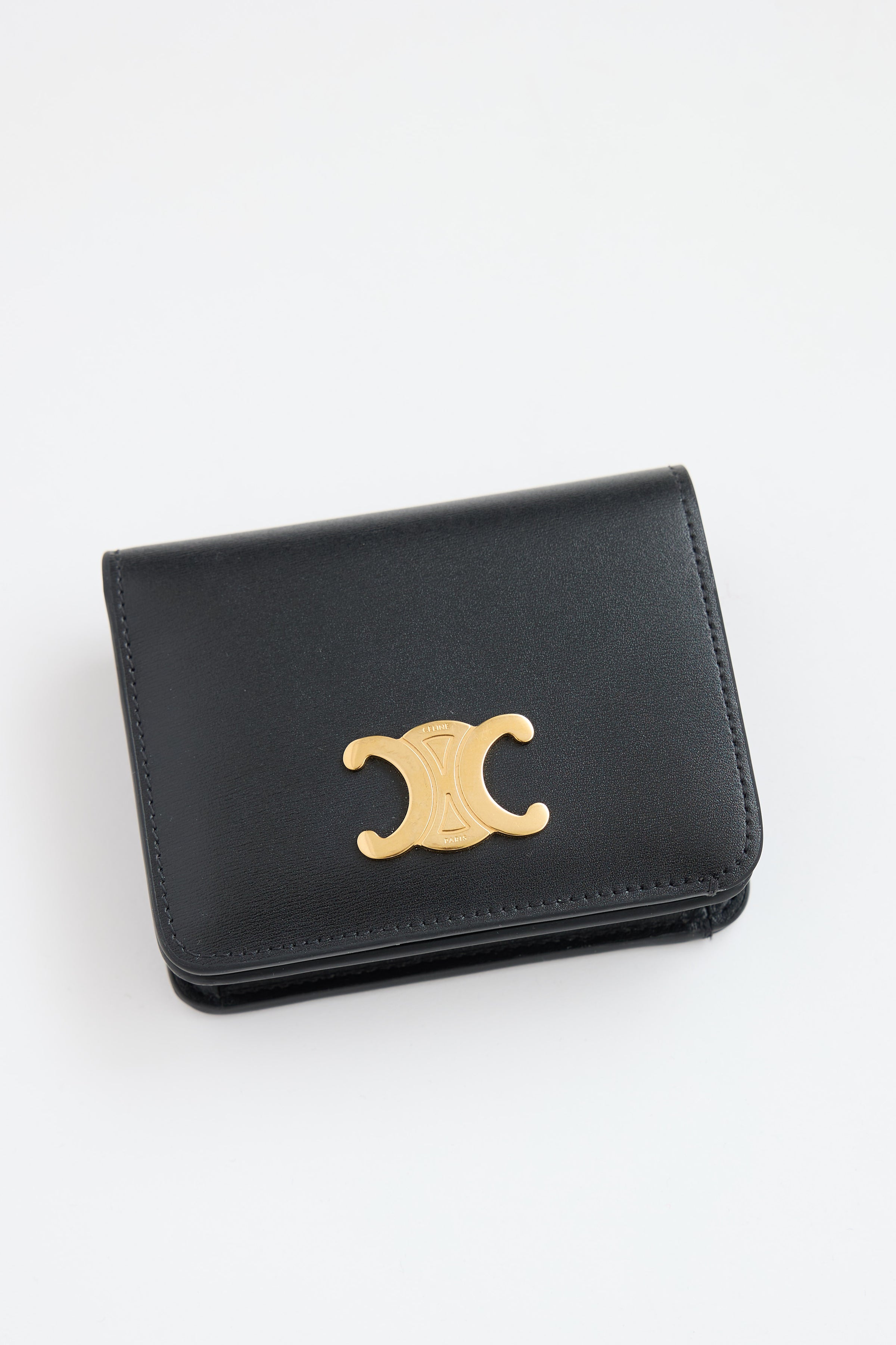 Celine // Leather Triomphe Bi-Fold Wallet – VSP Consignment