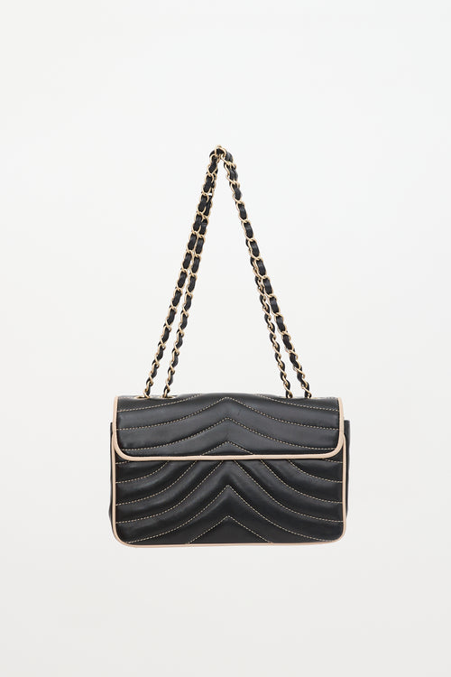Chanel 2003 - 2004 Quilted Leather Single Flap Bag