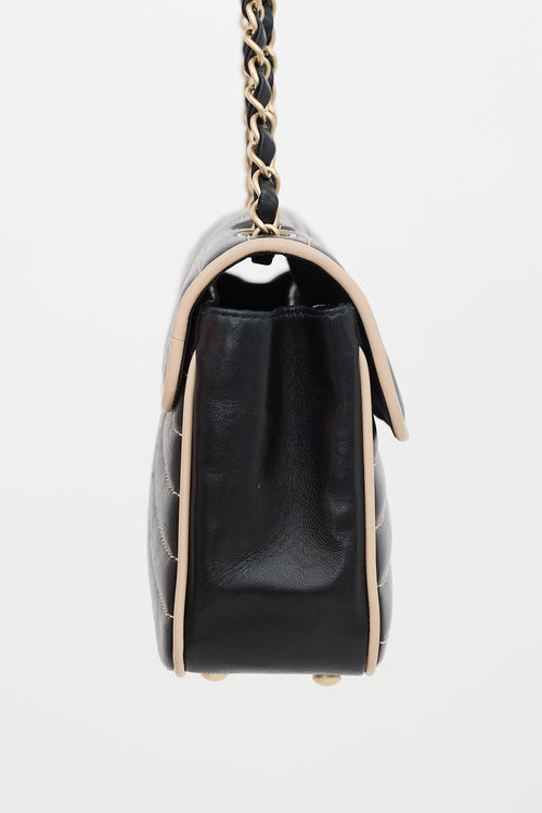 Chanel 2003 - 2004 Quilted Leather Single Flap Bag