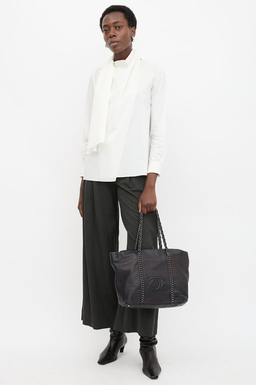 Chanel 2005 Leather Luxe Ligne CC Tote Bag