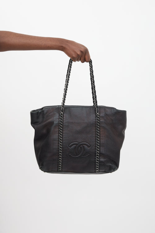 Chanel 2005 Leather Luxe Ligne CC Tote Bag