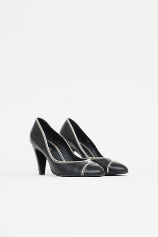 2008 Contrast Stitch Pump