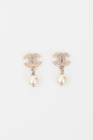 Chanel 2011 Faux Pearl CC Earrings