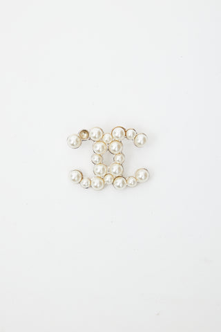 Chanel 2014 White Pearl CC Brooch