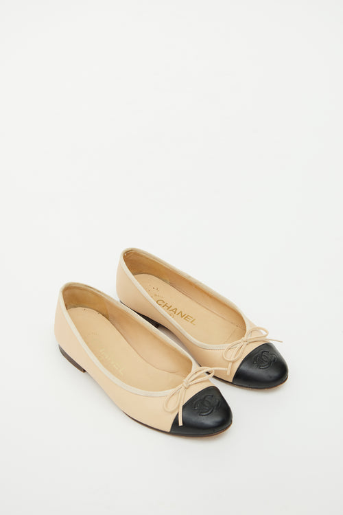 Chanel Beige & Black Bow Ballet Flat