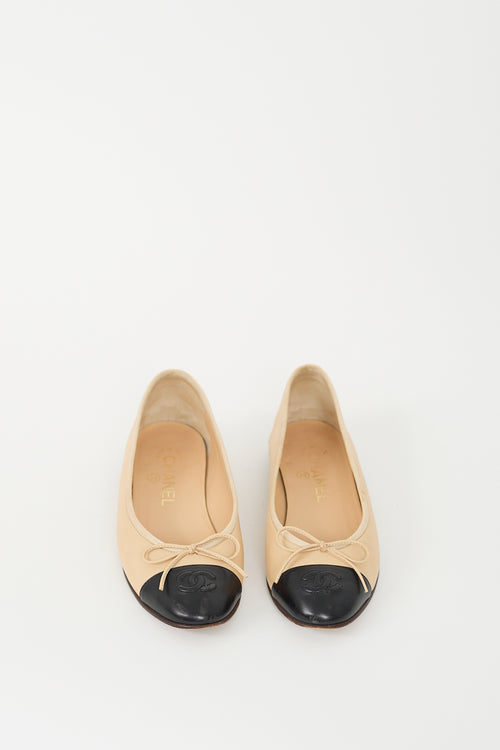 Chanel Beige & Black Bow Ballet Flat