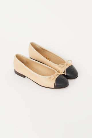 Chanel Beige & Black Bow Ballet Flat