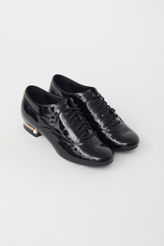 Chanel Black Patent Leather CC Pearl Heel Oxford